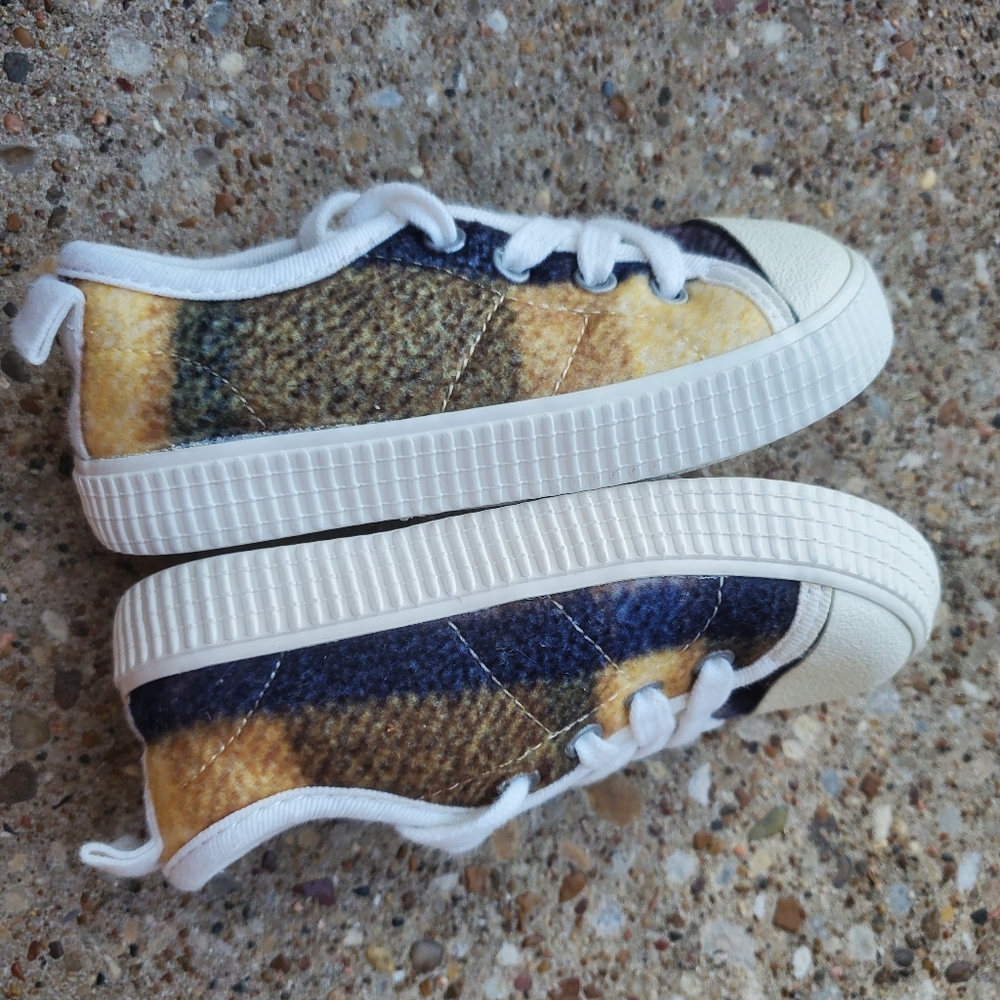 Zara Baby Dream Big Fleece Plaid Sneakers 22 6 - Picture 4 of 8